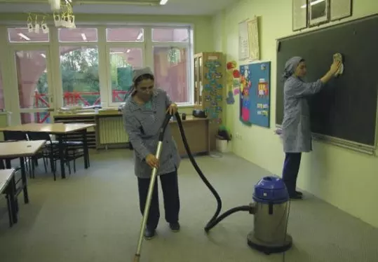 Bu görsel boş bir alt niteliğe sahip; dosya adı okul_temizlik.jpg